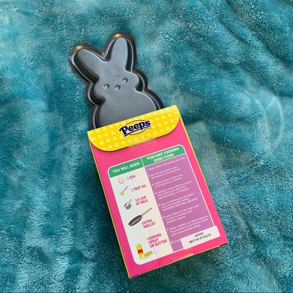 Peeps Pancake Skillet NIB - Picture 2 of 2